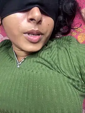 Hot-AngoriBhabhi's Live XXX Chat