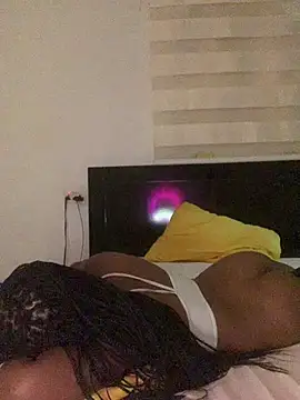 Chatroom XXX en direct de MISSMAYSROOM