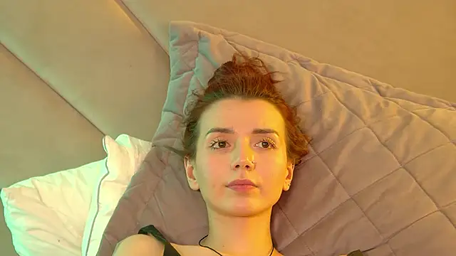 VanessaVienne Adlı Modelin Canlı XXX Sohbeti