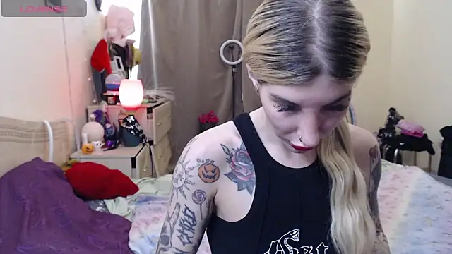 BLACKPeonyy's Live XXX Chat