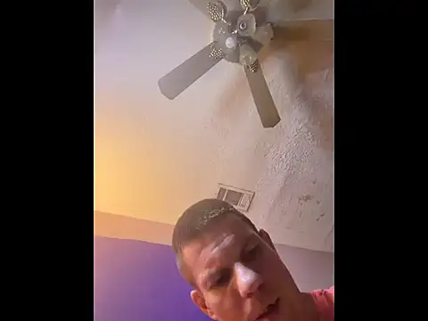 JockNThirsty webkamerás műsora
