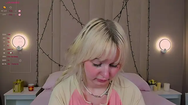 AdeleSilvy Chat XXX in diretta
