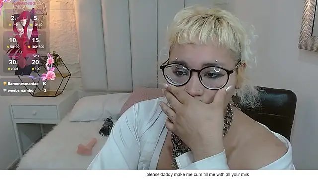 Echypyon_ Live XXX-chat