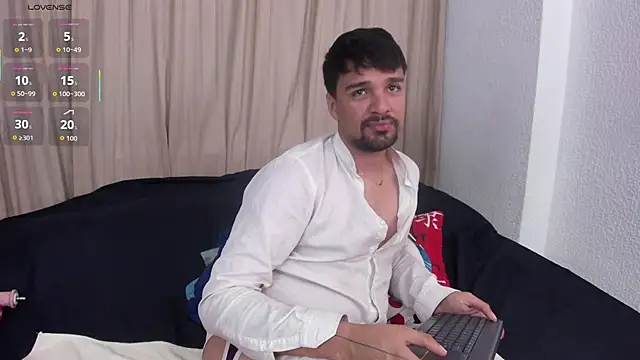 max_ed élő XXX-chatje