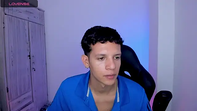 Chat +18 de tylernova ao vivo