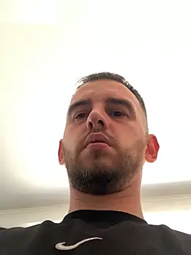 Maxpeins Chat XXX live