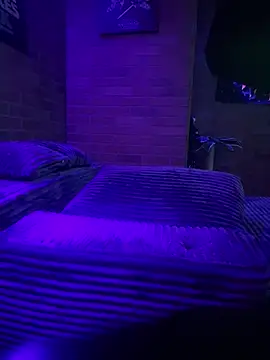 chronic_vibez élő XXX-chatje