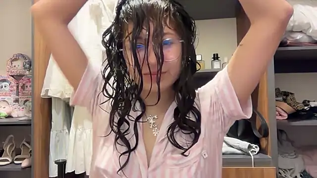 Chat XXX en directo de Alicatcua_