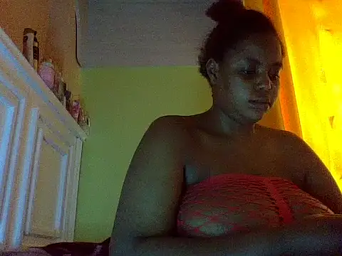 sexychubby22 即時 XXX 聊天