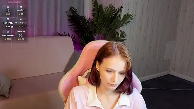 AliceJohansone XXX чат на живо