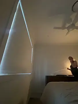 l4dyc4pricorn76's Live XXX Chat