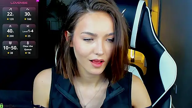 Leslie_Scott 现场XXX聊天