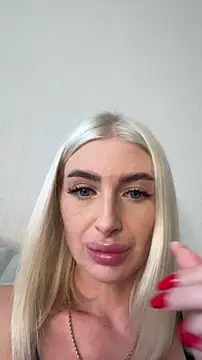 צ'אט XXX בשידור חי של Mia_Roxie