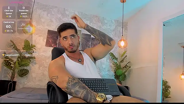 Nate_franco 现场XXX聊天
