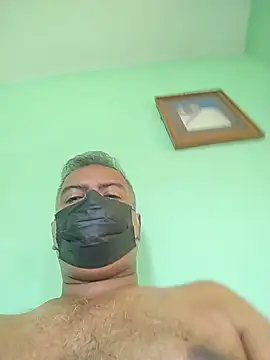 عرض كام daddys_small_dick