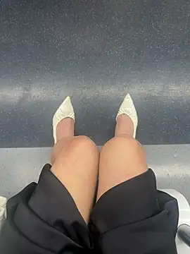 yimisun01's Live XXX Chat