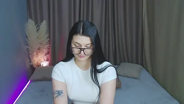 แชท XXX สดของ JennyJordans