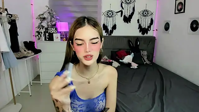 Онлайн чат XXX AlexandraMooree