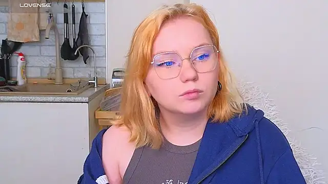 soft_focus live XXX chat