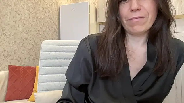 HotyWinter's Live XXX Chat