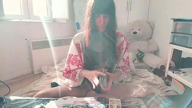 CeriseLapine's Live XXX Chat