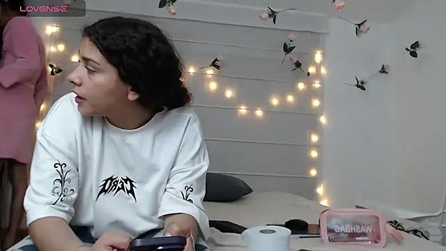 Sarabubbie Chat XXX in diretta