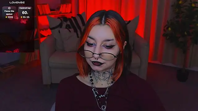 Chat +18 de Mistress__Marcelline ao vivo