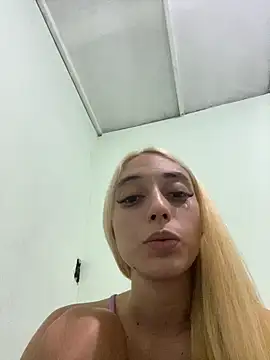 loirinhaaa's Live XXX Chat