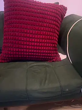 lololara20300's Live XXX Chat