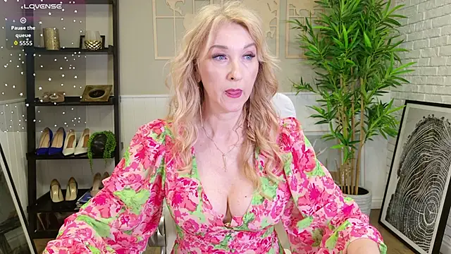 Онлайн чат XXX LadyLeea