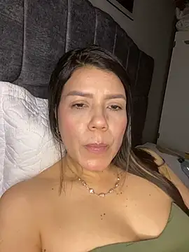 martina_contreras' Live XXX Chat