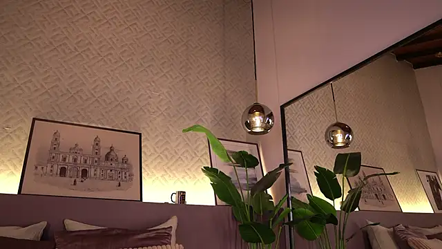 ElleDiane 即時 XXX 聊天