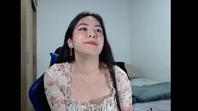 Živý XXX chat EloiseJun