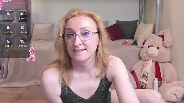 MadissonKissn Live XXX chat