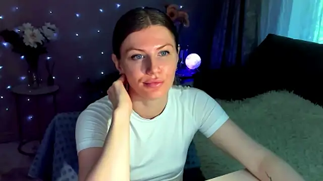 Chat +18 de JinnaGreat ao vivo