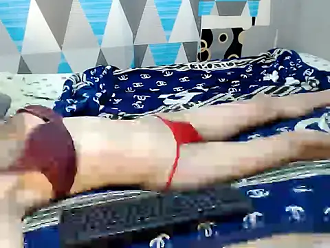Trish_CurveCock 现场XXX聊天