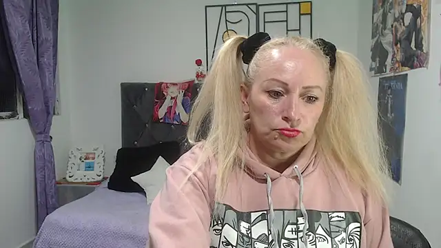 Chat XXX en directo de emperabigbootybigass