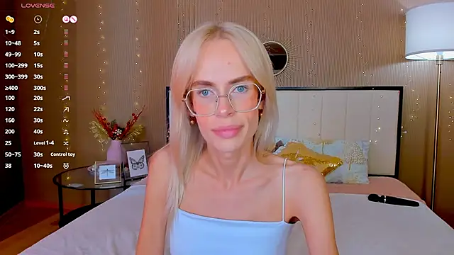 bellatip Adlı Modelin Canlı XXX Sohbeti