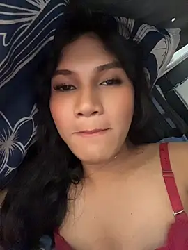 Pokazy przed kamerką – slutty_aki