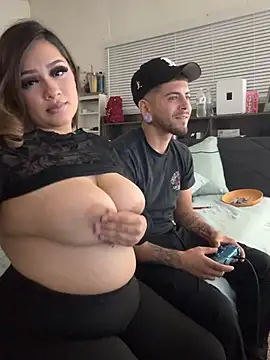 دردشة 8teenbby الجنسية المباشرة