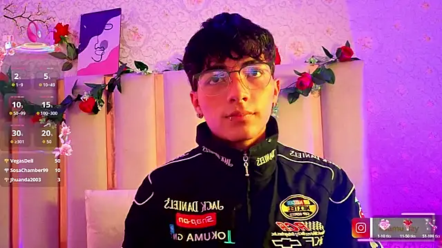 Онлайн чат XXX osamu_tay