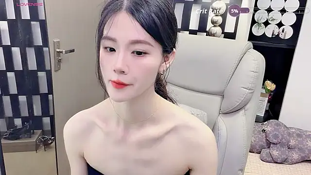 Yueyue-MM live XXX chat