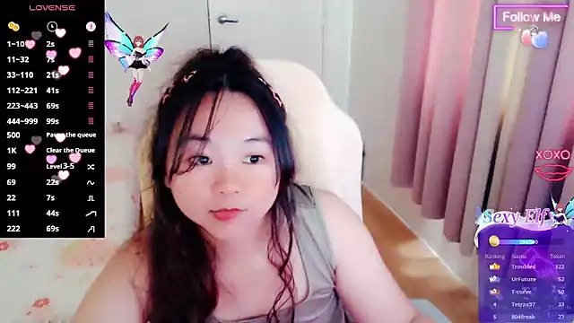 MCutie_ Chat XXX in diretta