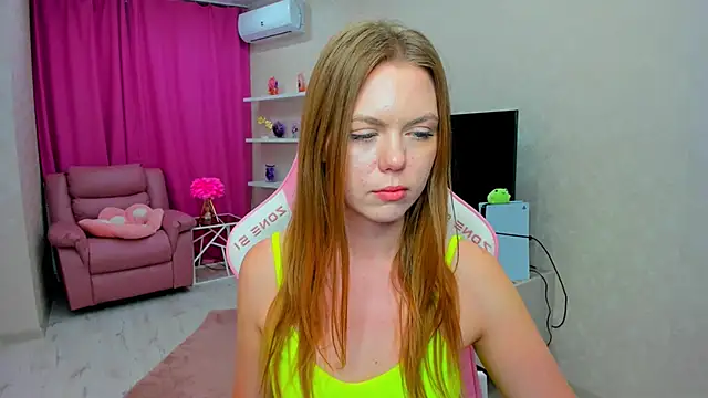 Chatroom XXX en direct de Strawberrye