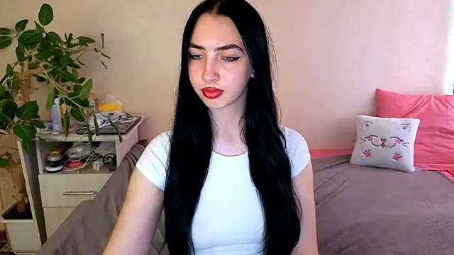WildKittenX_ élő XXX-chatje
