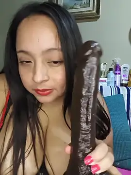 Gatitadiablita35's Live XXX Chat