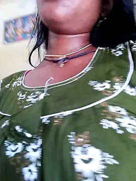 Chat +18 de KRITIKA01990 ao vivo