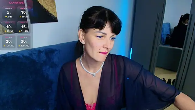 Agata__Moore élő XXX-chatje