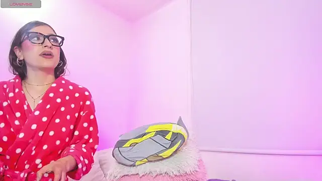 karly_rioss' Live XXX Chat