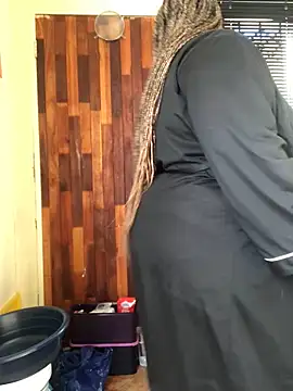 Chat XXX Live bustytitsxxx